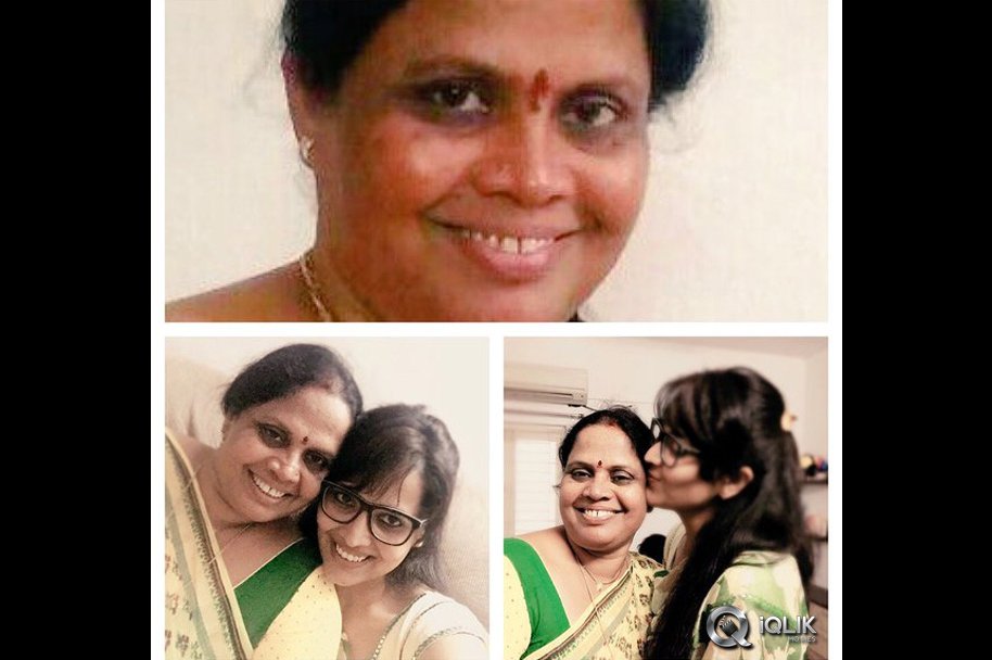 Celebrities-With-Mothers-Exclusive-Photos